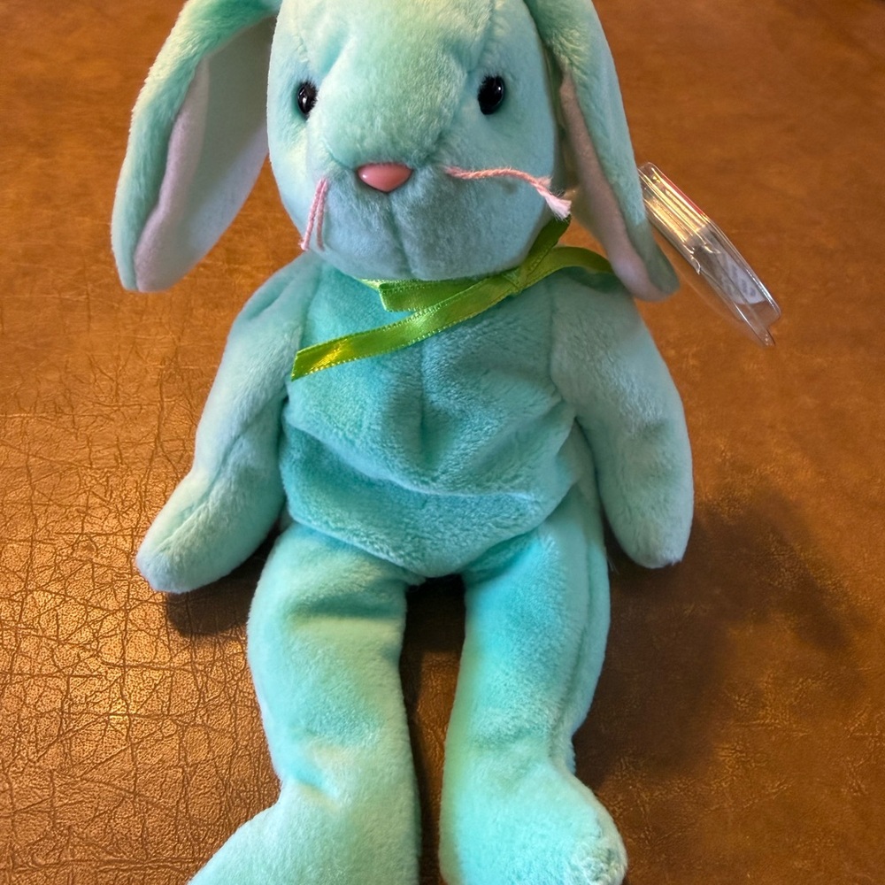 NWT Ty “Hippity” Plush Green Bunny with Green Ribbon Beanie Baby